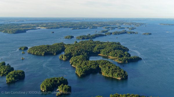 Navy Islands DSC02704 DxO